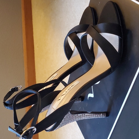 Nina Meryly Black and Silver Rhinestone Heels - Picture 2 of 7